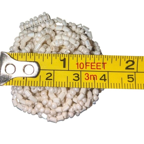 Vintage White Beaded Flower Ring Adjustable Size Elegant Cocktail Jewelry - Picture 5 of 6